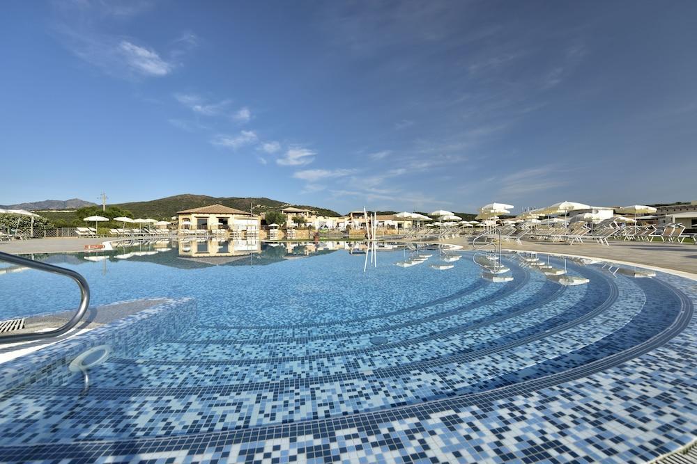 Janna & Sole Resort Budoni Exteriör bild